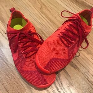 NIKE - NIKEFREE HYPERFEEL running shoe size 9.5